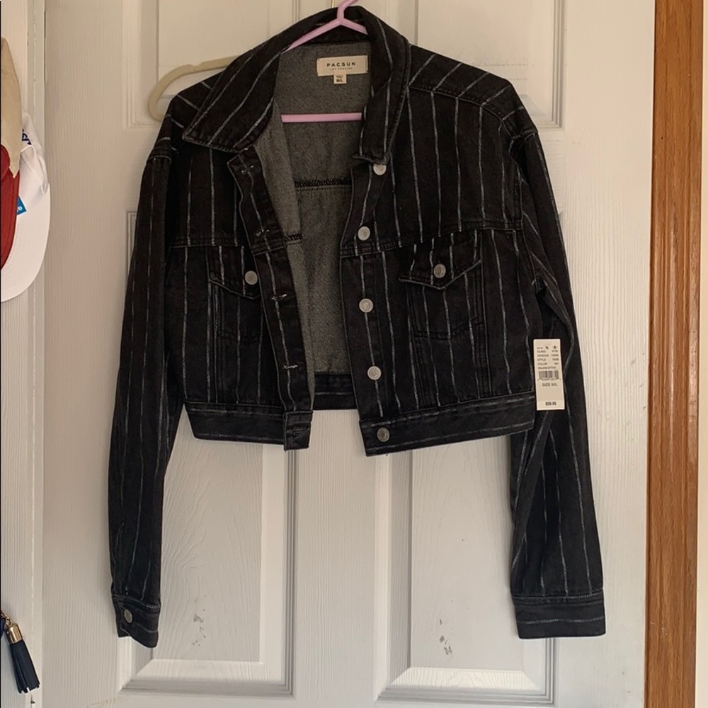 Cropped jean jacket